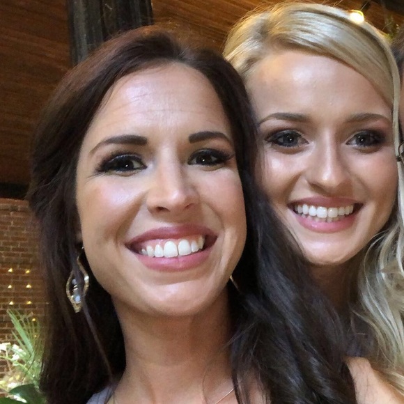 Meet your Posher, Lacey - Picture 1 of 1